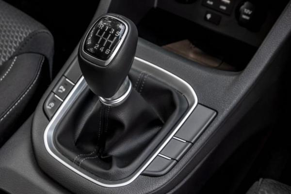 Hyundai тестирует «механику» без педали сцепления